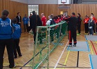 Bild zeigt alle Teilnehmer zusammenstehend während der Turniereröffnung